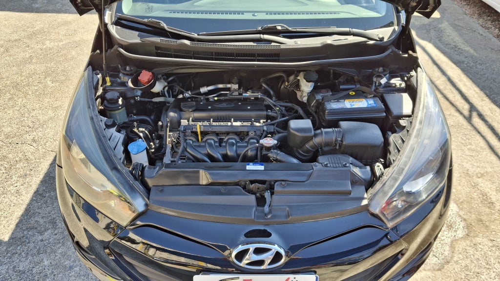 Imagem do veículo HYUNDAI HB20S 1.6 COMFORT PLUS 16V FLEX 4P MANUAL