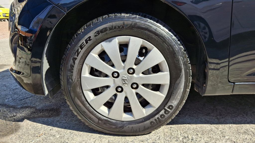 Imagem do veículo HYUNDAI HB20S 1.6 COMFORT PLUS 16V FLEX 4P MANUAL
