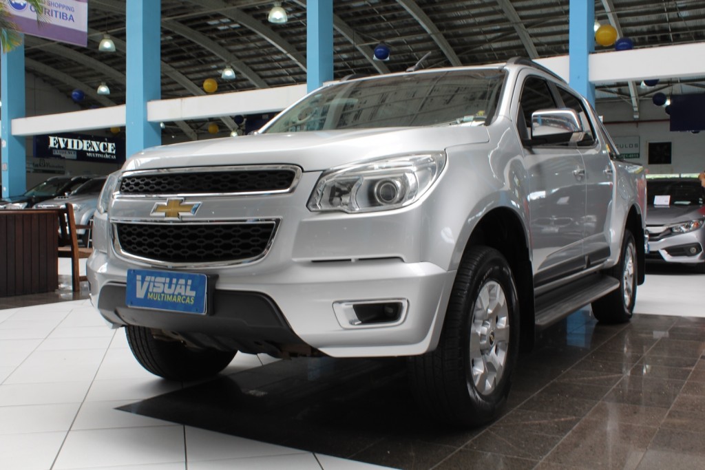 GM CHEVROLET S10 2.5 LTZ 4X4 CD FLEX 4P MANUAL - 2015 - PRATA GM CHEVROLET S10 2.5 LTZ 4X4 CD FLEX 4P MANUAL - 2015 - PRATA