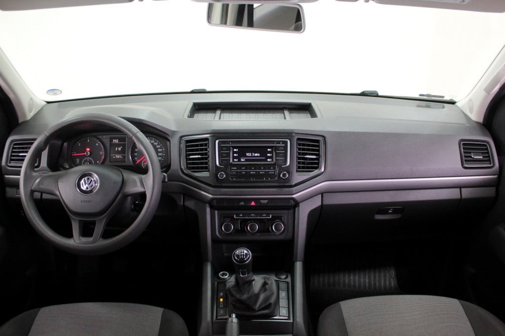 Imagem do veículo VOLKSWAGEN AMAROK SE 2.0 4X4 CD TURBO DIESEL MANUAL 6M - 2020 - BRANCO
