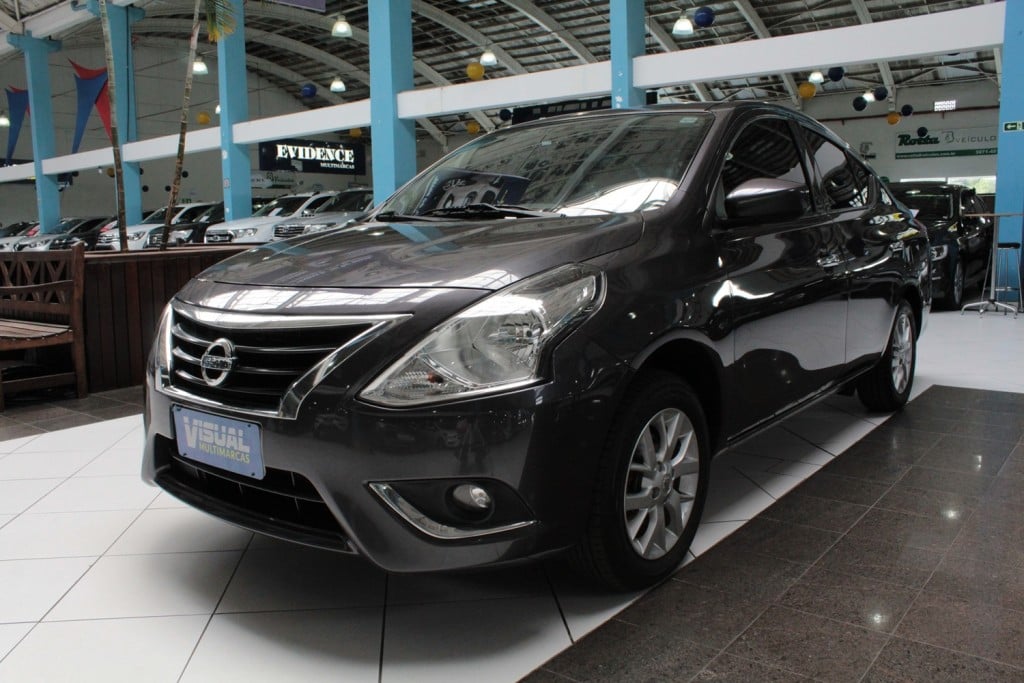 NISSAN VERSA S 1.0 FLEX 4P MANUAL - 2016 - CINZA NISSAN VERSA S 1.0 FLEX 4P MANUAL - 2016 - CINZA