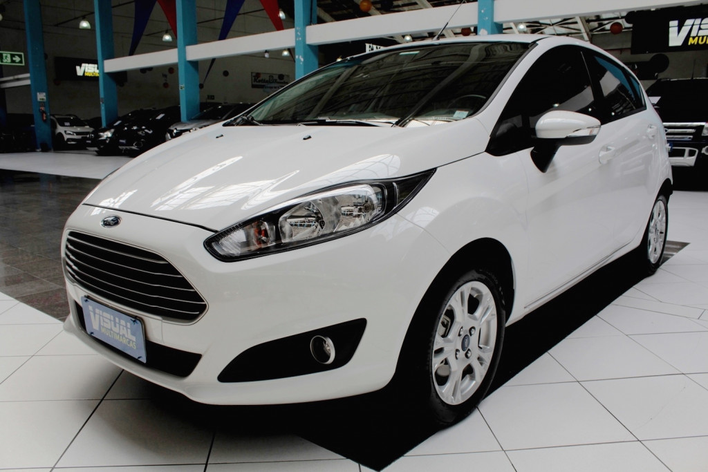 FORD NEW FIESTA SEL 1.6 FLEX 4P AUTOMATIZADO 6M - 2017 - BRANCO FORD NEW FIESTA SEL 1.6 FLEX 4P AUTOMATIZADO 6M - 2017 - BRANCO