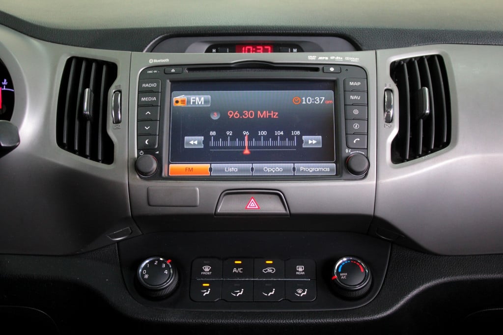 Imagem do veículo KIA SPORTAGE LX 2.0 FLEX AUTOMÁTICO 6M - 2016 - PRETO