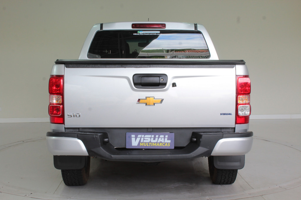 Imagem do veículo CHEVROLET S10 ADVANTAGE 2.5 FLEX CD MANUAL 6M - 2019 - PRATA