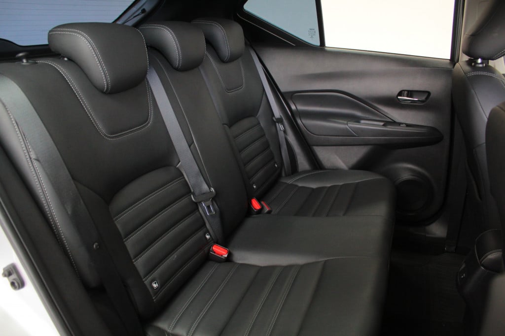 Imagem do veículo NISSAN KICKS ADVANCE PLUS 1.6 AUTOMÁTICO CVT - 2024 - PRATA