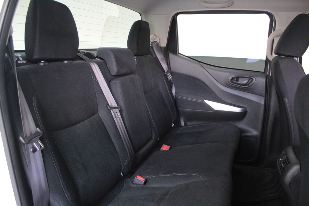 Imagem do veículo NISSAN FRONTIER S 2.3 TURBO DIESEL CD 4X4 MANUAL 6M - 2022 - BRANCO