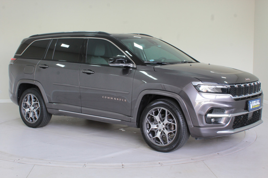 Imagem do veículo JEEP COMMANDER OVERLAND 1.3 TURBO AUTOMÁTICO 6M - 2023 - CINZA