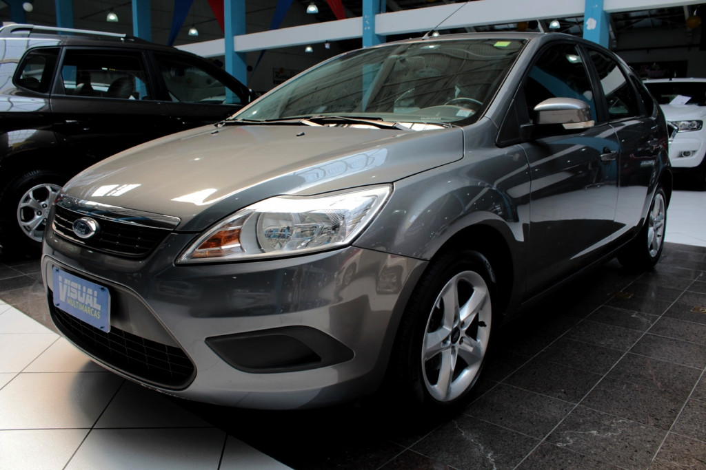 FORD FOCUS 1.6 GLX FLEX 4P MANUAL - 2011 - CINZA FORD FOCUS 1.6 GLX FLEX 4P MANUAL - 2011 - CINZA