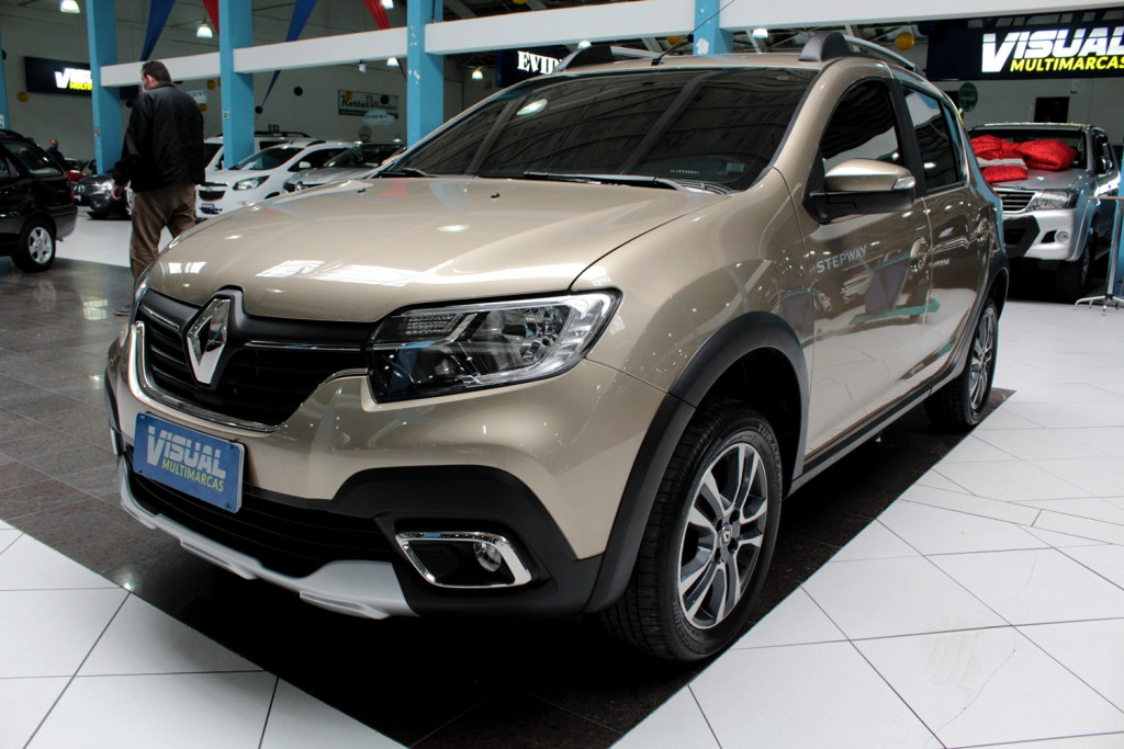 RENAULT SANDERO STEPWAY ICONIC 1.6 FLEX 4P AUTOMÁTICO CVT - 2020 - BEGE RENAULT SANDERO STEPWAY ICONIC 1.6 FLEX 4P AUTOMÁTICO CVT - 2020 - BEGE