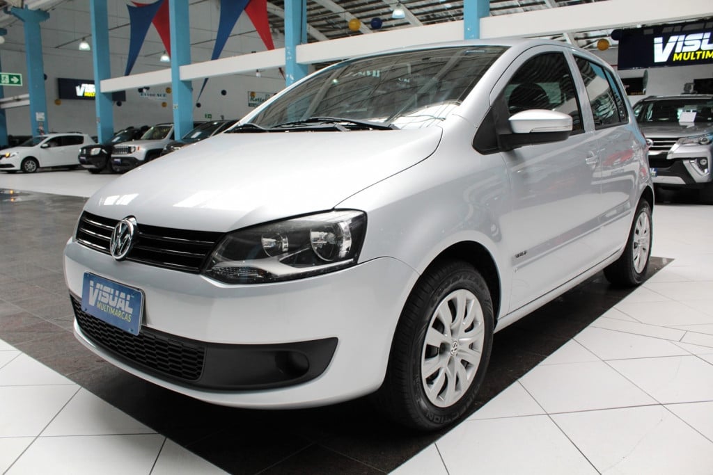VOLKSWAGEN FOX 1.0 FLEX 4P MANUAL - 2012 - PRATA VOLKSWAGEN FOX 1.0 FLEX 4P MANUAL - 2012 - PRATA