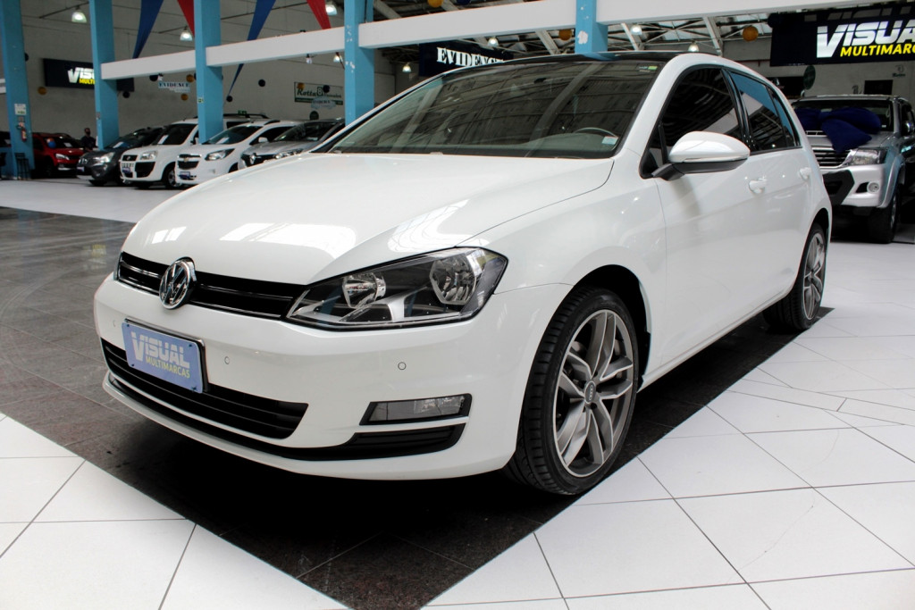 VOLKSWAGEN GOLF 1.6 COMFORTLINE 4P AUTOMÁTICO 6M - 2016 - BRANCO VOLKSWAGEN GOLF 1.6 COMFORTLINE 4P AUTOMÁTICO 6M - 2016 - BRANCO
