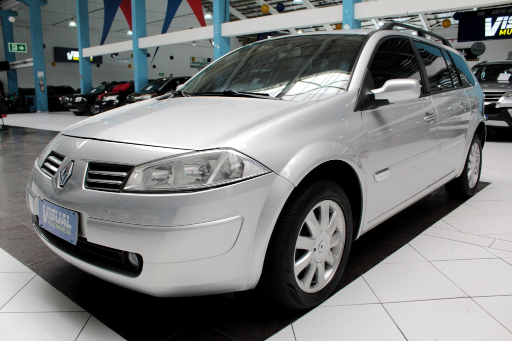 RENAULT MEGANE 1.6 DYNAMIQUE GRAND TOUR FLEX 4P MANUAL - 2012 - PRATA RENAULT MEGANE 1.6 DYNAMIQUE GRAND TOUR FLEX 4P MANUAL - 2012 - PRATA