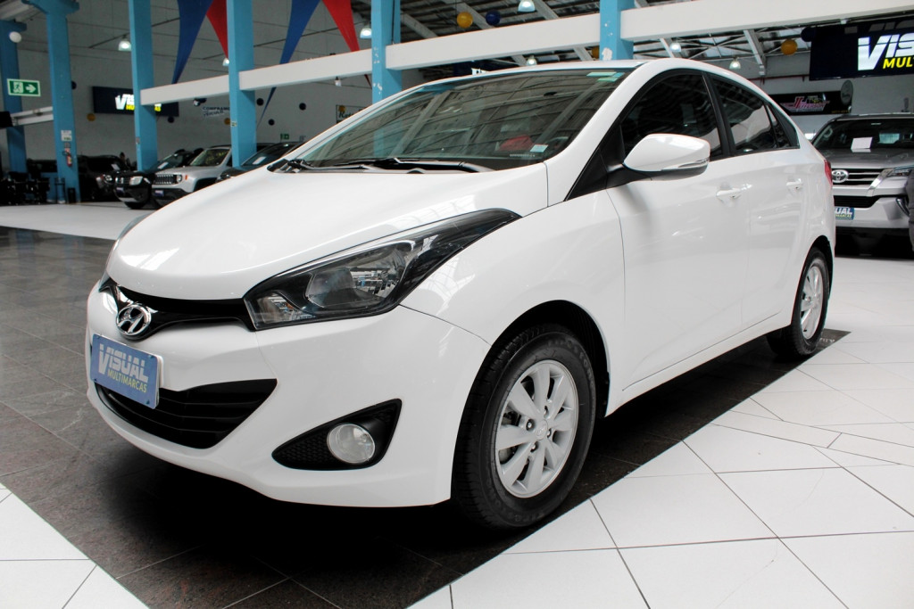 HYUNDAI HB20S 1.6 COMFORT FLEX 4P AUTOMÁTICO - 2015 - BRANCO HYUNDAI HB20S 1.6 COMFORT FLEX 4P AUTOMÁTICO - 2015 - BRANCO