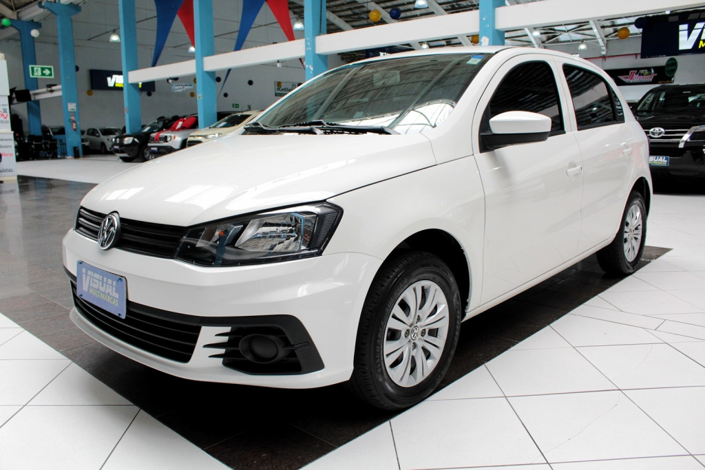 VOLKSWAGEN GOL 1.6 TRENDLINE TOTALFLEX 4P MANUAL - 2018 - BRANCO VOLKSWAGEN GOL 1.6 TRENDLINE TOTALFLEX 4P MANUAL - 2018 - BRANCO