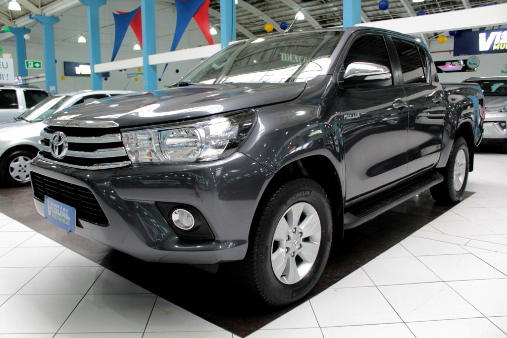 TOYOTA HILUX 2.8 SRV 4X4 CD TURBO DIESEL 4P AUTOMÁTICO 6M - 2016 - CINZA TOYOTA HILUX 2.8 SRV 4X4 CD TURBO DIESEL 4P AUTOMÁTICO 6M - 2016 - CINZA