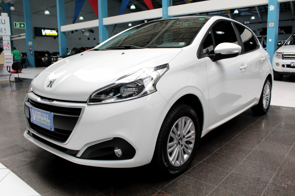 PEUGEOT 208 1.2 ALLURE FLEX 4P MANUAL - 2019 - BRANCO PEUGEOT 208 1.2 ALLURE FLEX 4P MANUAL - 2019 - BRANCO