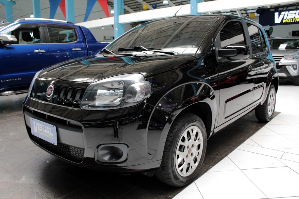 FIAT UNO 1.0 VIVACE FLEX 4P MANUAL - 2016 - PRETO FIAT UNO 1.0 VIVACE FLEX 4P MANUAL - 2016 - PRETO