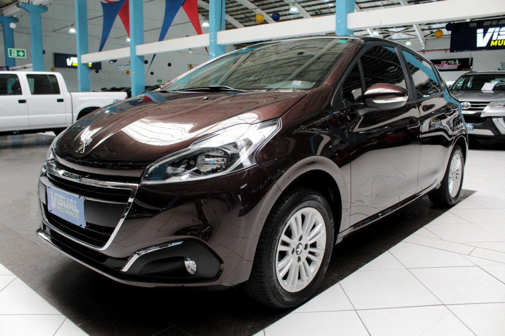 PEUGEOT 208 1.2 ALLURE FLEX 4P MANUAL - 2018 - MARROM PEUGEOT 208 1.2 ALLURE FLEX 4P MANUAL - 2018 - MARROM