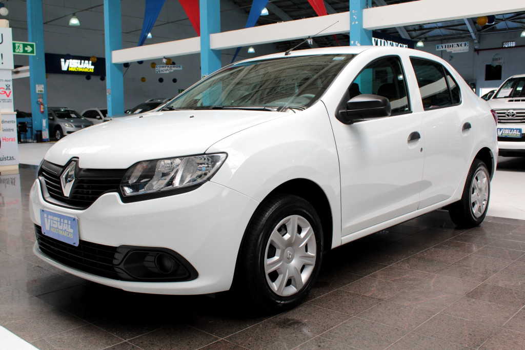RENAULT LOGAN 1.0 AUTHENTIQUE FLEX 4P MANUAL - 2018 - BRANCO RENAULT LOGAN 1.0 AUTHENTIQUE FLEX 4P MANUAL - 2018 - BRANCO