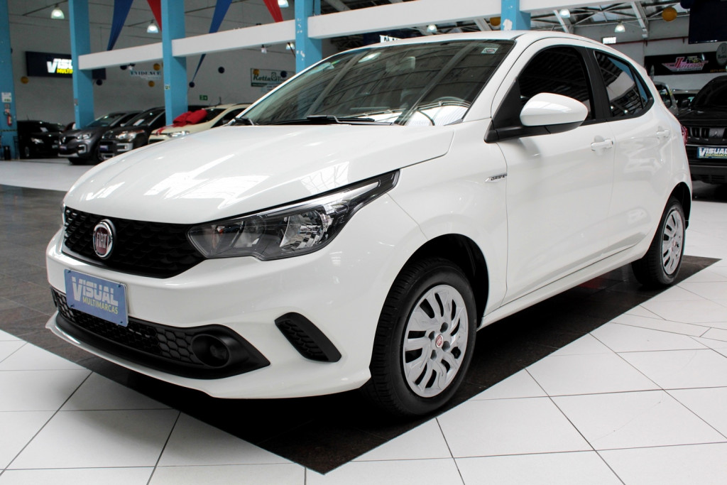 FIAT ARGO 1.0 DRIVE FLEX 4P MANUAL - 2020 - BRANCO FIAT ARGO 1.0 DRIVE FLEX 4P MANUAL - 2020 - BRANCO