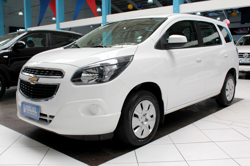 CHEVROLET SPIN 1.8 LS FLEX 4P MANUAL 6M - 2018 - BRANCO CHEVROLET SPIN 1.8 LS FLEX 4P MANUAL 6M - 2018 - BRANCO