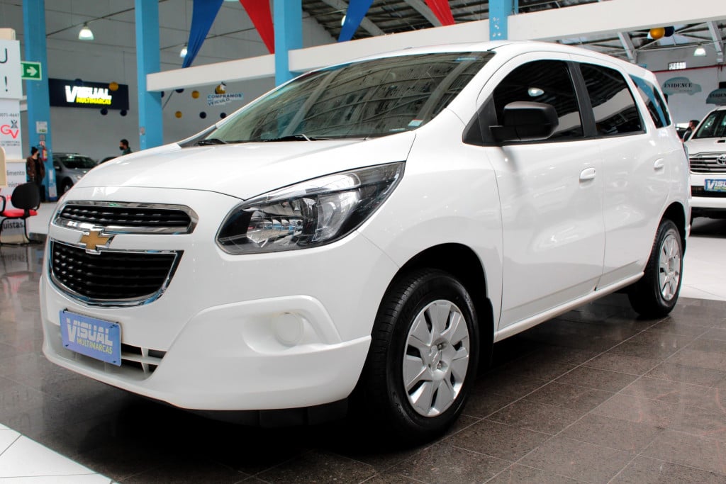 CHEVROLET SPIN 1.8 LS FLEX 4P MANUAL 6M - 2018 - BRANCO CHEVROLET SPIN 1.8 LS FLEX 4P MANUAL 6M - 2018 - BRANCO
