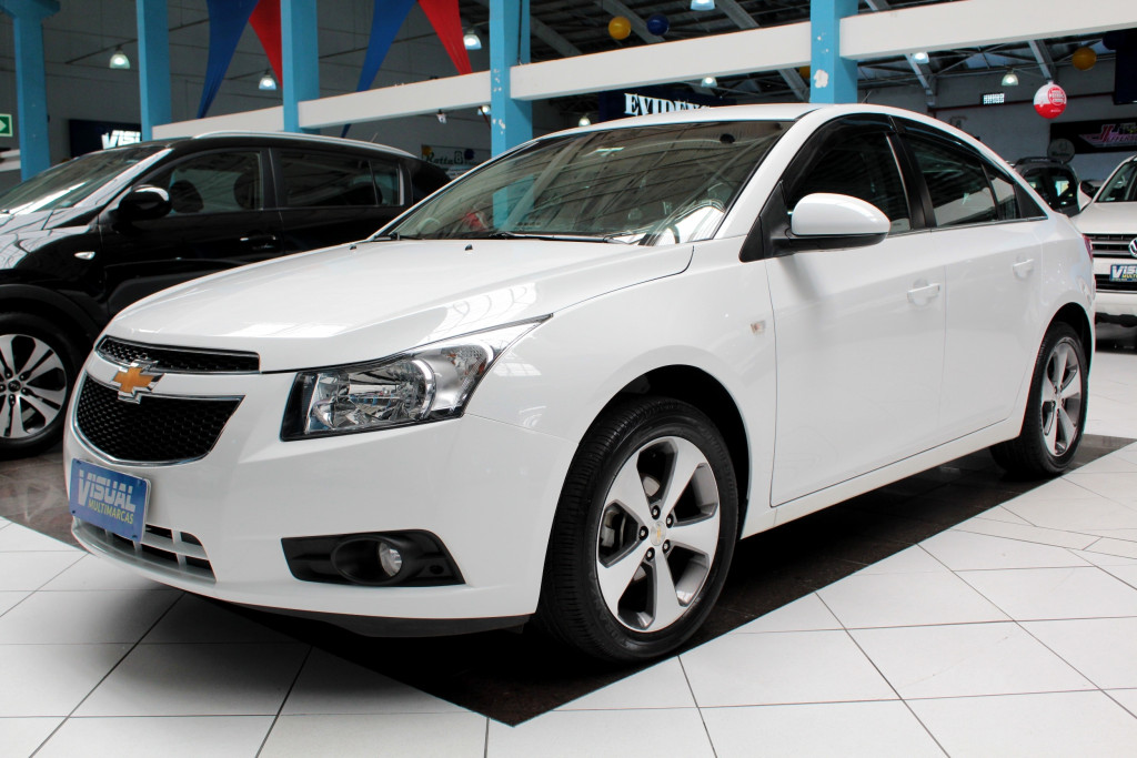 CHEVROLET CRUZE 1.8 LT FLEX 4P AUTOMÁTICO 6M - 2014 - BRANCO CHEVROLET CRUZE 1.8 LT FLEX 4P AUTOMÁTICO 6M - 2014 - BRANCO
