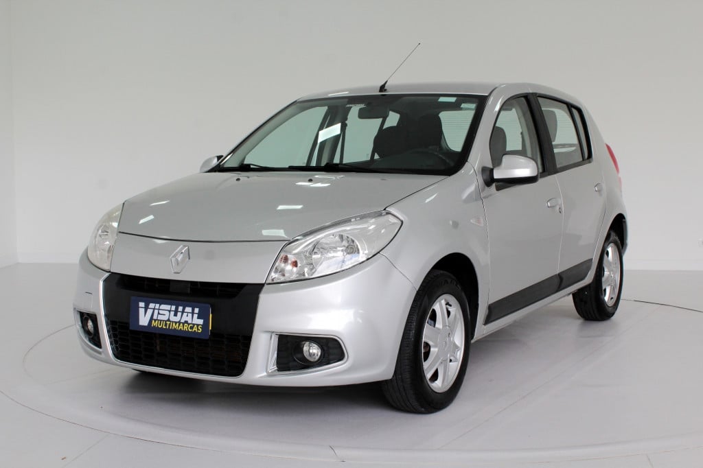 RENAULT SANDERO 1.6 PRIVILEGE FLEX 4P MANUAL - 2013 - PRATA RENAULT SANDERO 1.6 PRIVILEGE FLEX 4P MANUAL - 2013 - PRATA