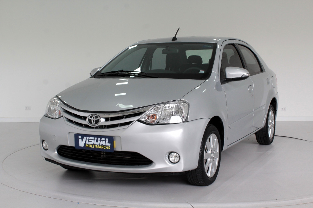 TOYOTA ETIOS 1.5 XLS FLEX 4P AUTOMÁTICO - 2017 - PRATA TOYOTA ETIOS 1.5 XLS FLEX 4P AUTOMÁTICO - 2017 - PRATA