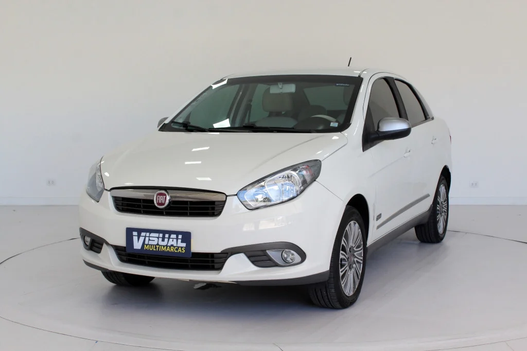 FIAT GRAND SIENA 1.6 ESSENCE SUBLIME FLEX 4P AUTOMATIZADO 5M - 2015 - BRANCO FIAT GRAND SIENA 1.6 ESSENCE SUBLIME FLEX 4P AUTOMATIZADO 5M - 2015 - BRANCO