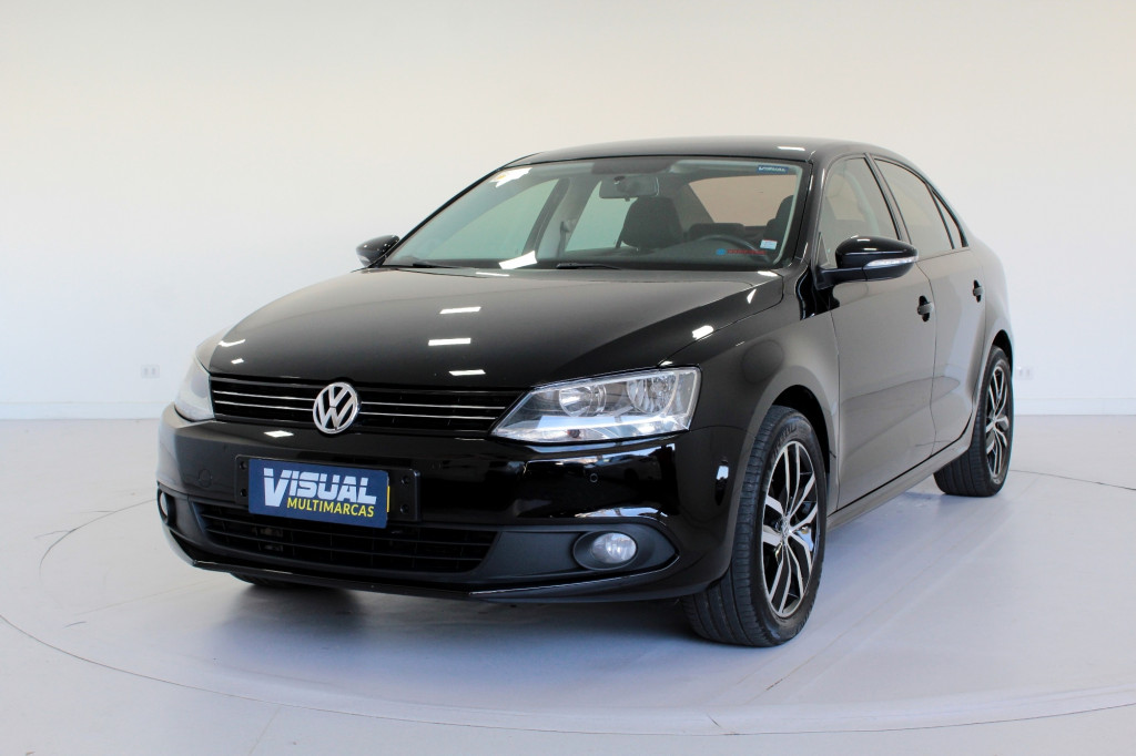 VOLKSWAGEN JETTA 2.0 FLEX 4P AUTOMÁTICO 6M - 2012 - PRETO VOLKSWAGEN JETTA 2.0 FLEX 4P AUTOMÁTICO 6M - 2012 - PRETO