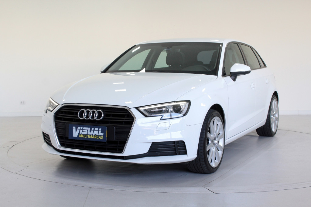 AUDI A3 1.4 TFSI SPORTBACK AMBIENTE AUTOMATIZADO 7M - 2017 - BRANCO ** AGENDAR VISITA ** AUDI A3 1.4 TFSI SPORTBACK AMBIENTE AUTOMATIZADO 7M - 2017 - BRANCO ** AGENDAR VISITA **