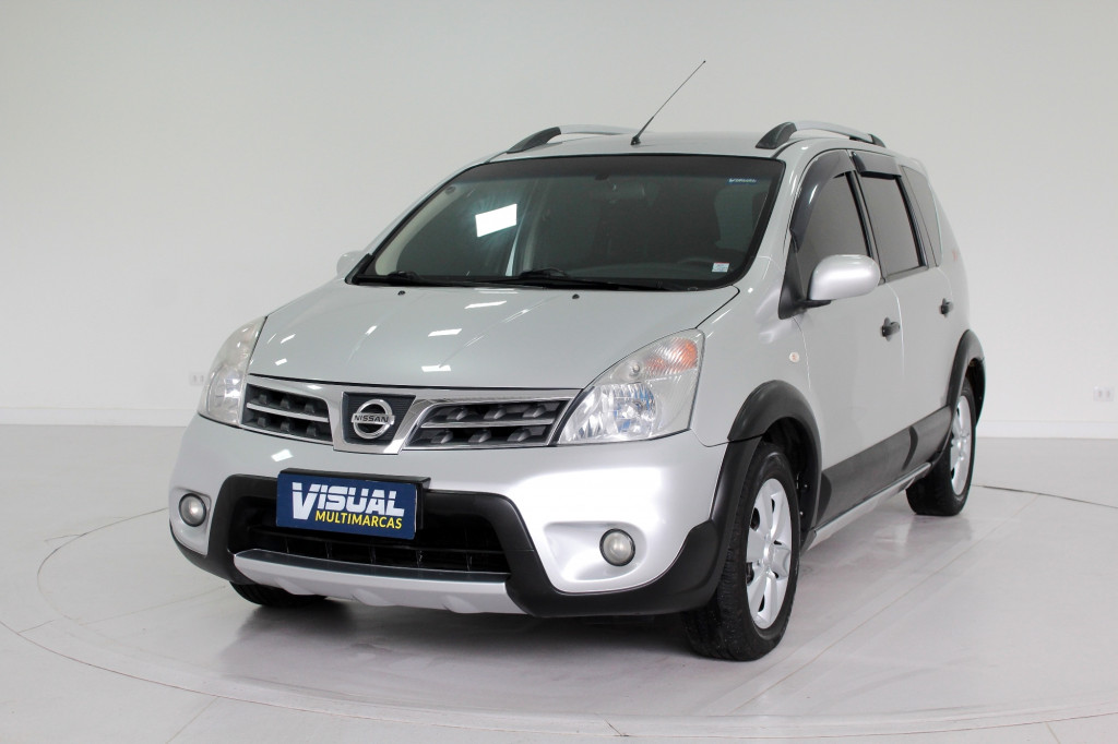 NISSAN LIVINA 1.8 SL X-GEAR FLEX AUTOMÁTICO - 2013 - PRATA NISSAN LIVINA 1.8 SL X-GEAR FLEX AUTOMÁTICO - 2013 - PRATA