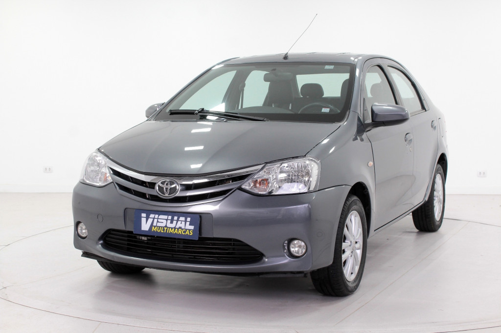 TOYOTA ETIOS 1.5 XLS FLEX MANUAL - 2014 - CINZA TOYOTA ETIOS 1.5 XLS FLEX MANUAL - 2014 - CINZA