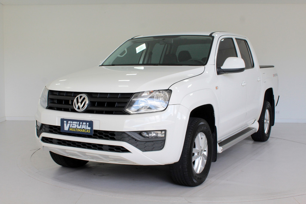 VOLKSWAGEN AMAROK 2.0 SE 4X4 CD TURBO DIESEL MANUAL 6M - 2017 - BRANCO VOLKSWAGEN AMAROK 2.0 SE 4X4 CD TURBO DIESEL MANUAL 6M - 2017 - BRANCO
