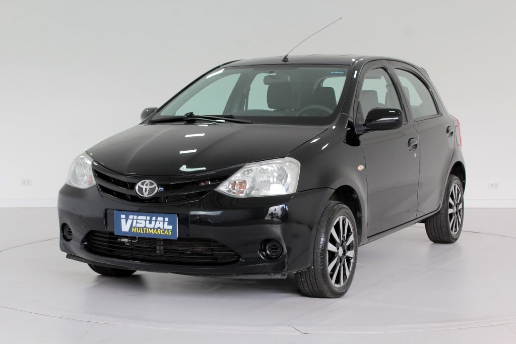 TOYOTA ETIOS 1.3 XS FLEX MANUAL - 2013 - PRETO TOYOTA ETIOS 1.3 XS FLEX MANUAL - 2013 - PRETO