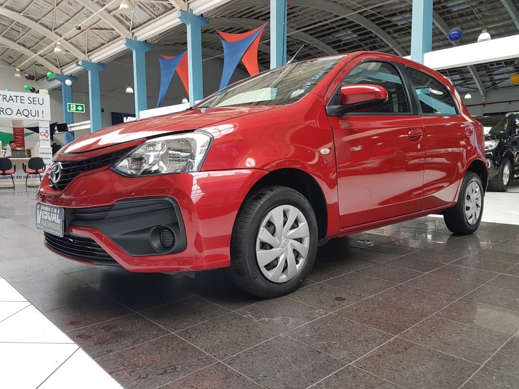 TOYOTA ETIOS XS 1.5 FLEX 4P - 2018 - VERMELHO TOYOTA ETIOS XS 1.5 FLEX 4P - 2018 - VERMELHO