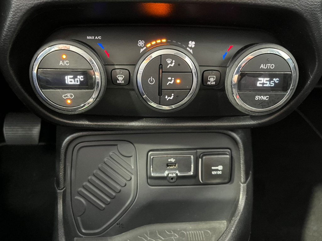 Imagem do veículo RENEGADE 1.8 FLEX LONGITUDE AT! ÚNICO DONO! 37.000 KM!