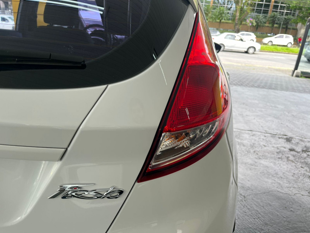 Imagem do veículo NEW FIESTA SE 1.5 COMPLETO IMPECÁVEL! TODAS AS REVISÕES NA FORD!
