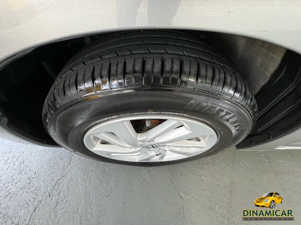Imagem do veículo HONDA FIT 1.5 LX FLEX AUTOMÁTICO! PERICIADO E APROVADO!
