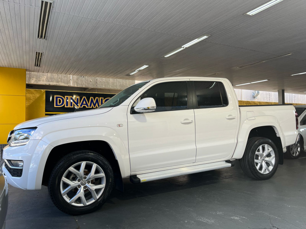 Imagem do veículo AMAROK 2.0 HIGHLINE 4X4 CD DIESEL! 21.000 KM! RARÍSSIMA!