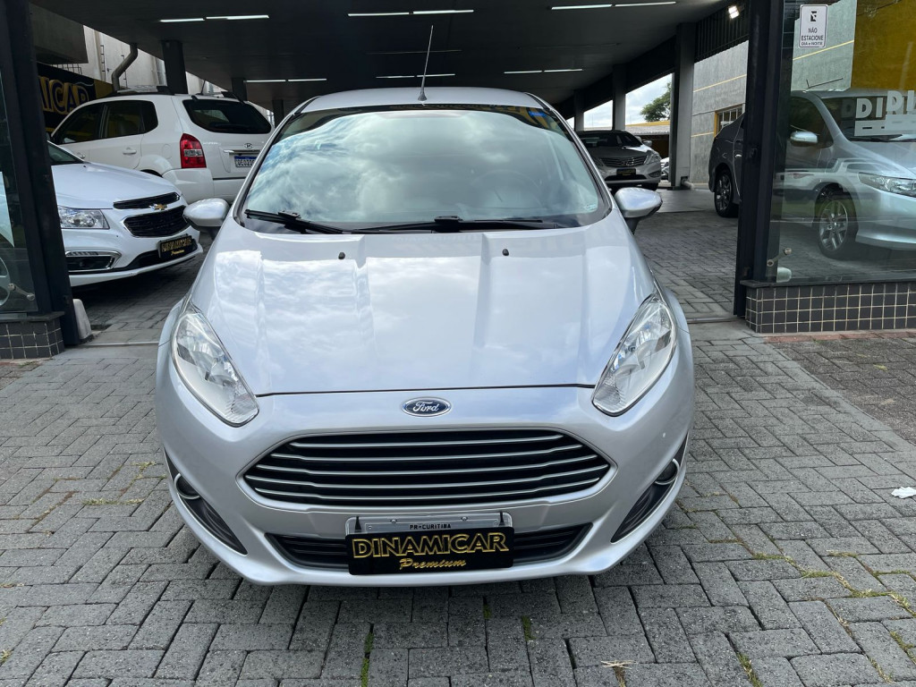 Imagem do veículo FORD FIESTA 1.6 SE HATCH 16V FLEX 4P MANUAL