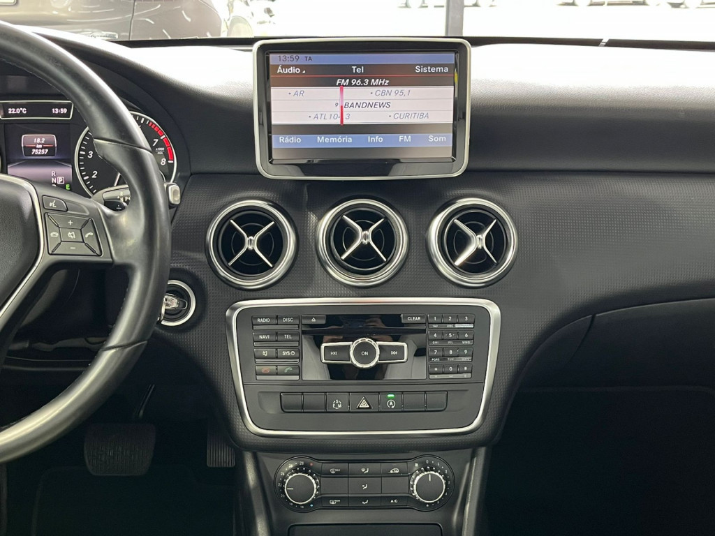Imagem do veículo MERCEDES A 200 1.6 TURBO FLEX AT! APENAS 75.000 KM! NOVA!