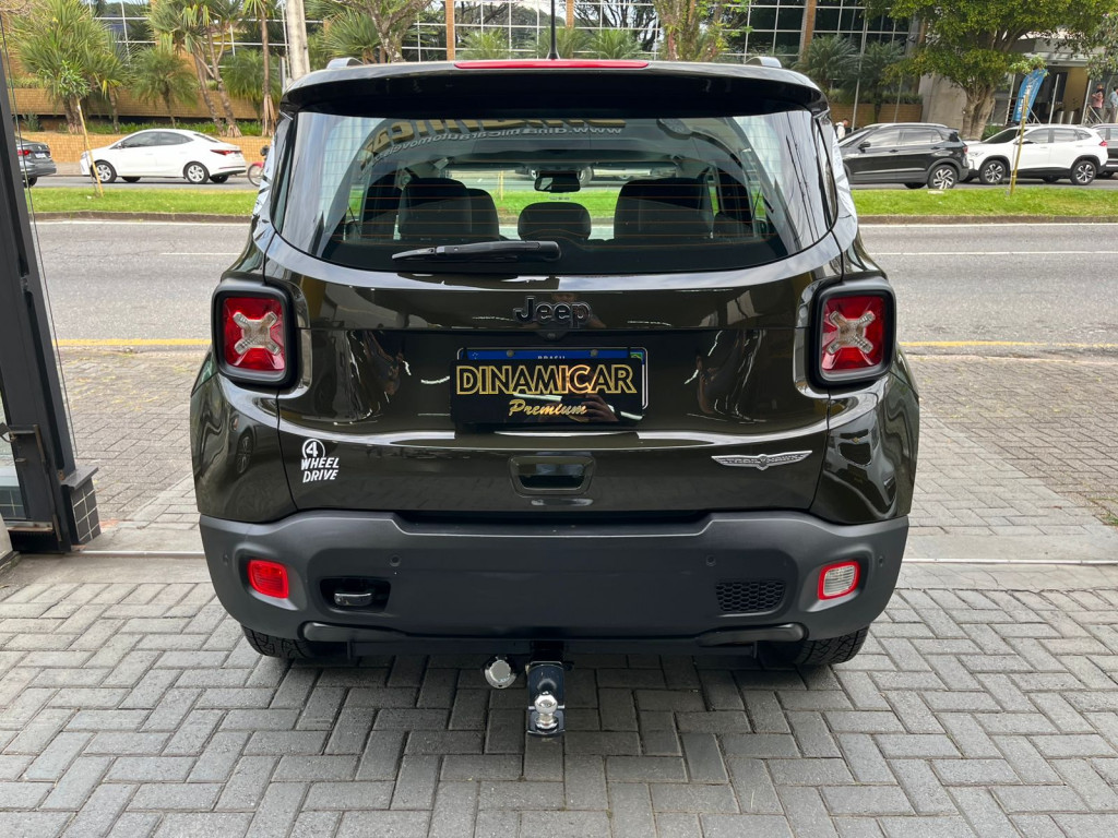 Imagem do veículo RENEGADE 2.0 TURBO DIESEL WILLYS 4X4 AUTOMÁTICO + TETO SOLAR!