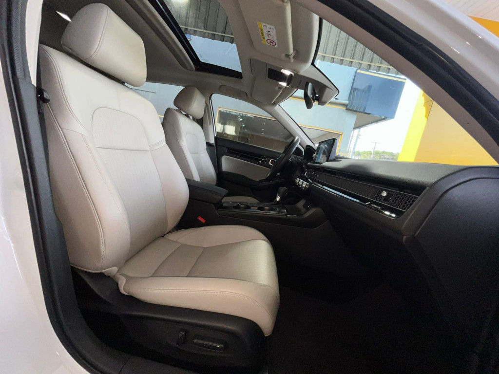 Imagem do veículo CIVIC 2.0 DI e:HEV TOURING e-CVT ! 16.000 KM!