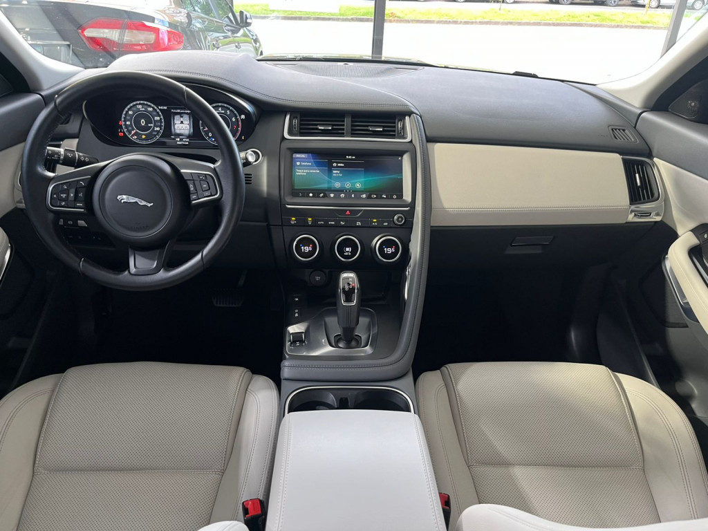 Imagem do veículo JAGUAR E-PACE 2.0 P250 GASOLINA AWD AT! 56.000 KM! NOVO!
