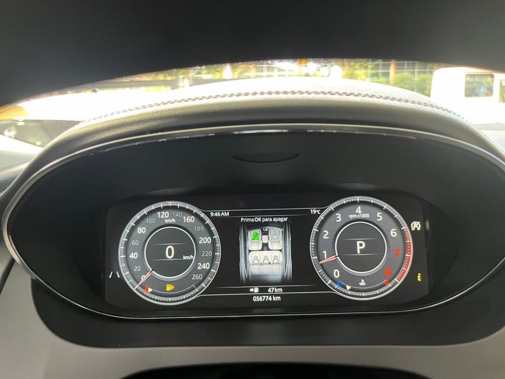 Imagem do veículo JAGUAR E-PACE 2.0 P250 GASOLINA AWD AT! 56.000 KM! NOVO!