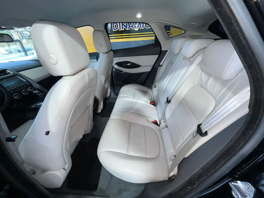 Imagem do veículo JAGUAR E-PACE 2.0 P250 GASOLINA AWD AT! 56.000 KM! NOVO!