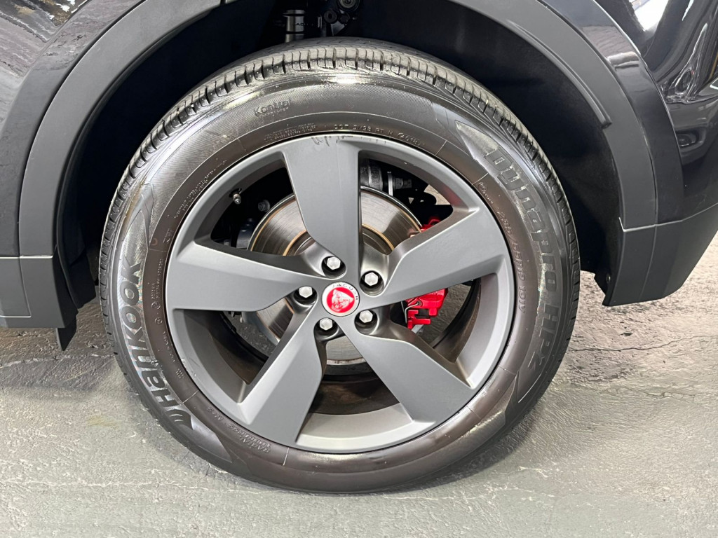 Imagem do veículo JAGUAR E-PACE 2.0 P250 GASOLINA AWD AT! 56.000 KM! NOVO!