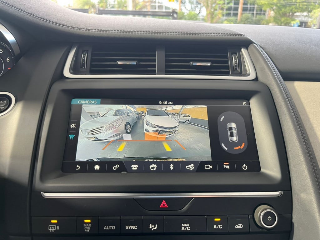 Imagem do veículo JAGUAR E-PACE 2.0 P250 GASOLINA AWD AT! 56.000 KM! NOVO!